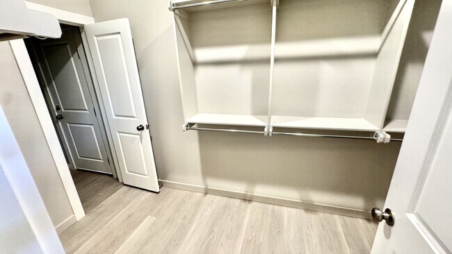 Foto del edificio - Stunning 3 Bedroom, 2 Bathroom Home in Cou...