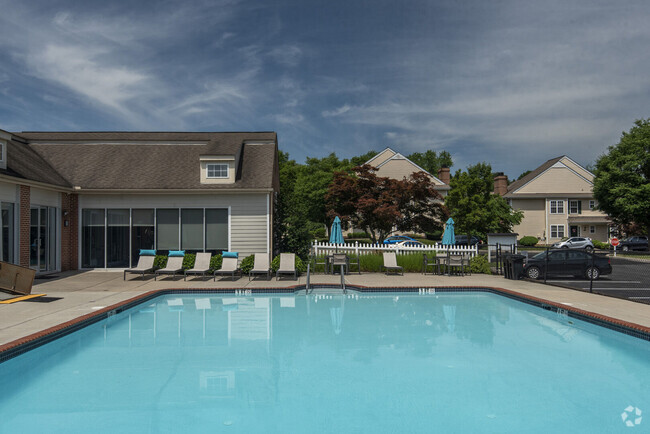 Building Photo - Exeter Village Apartments