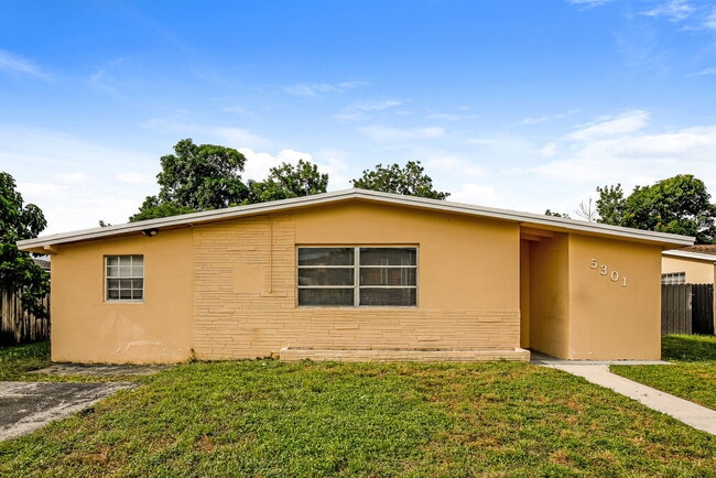 Building Photo - 5301 NW 11th St