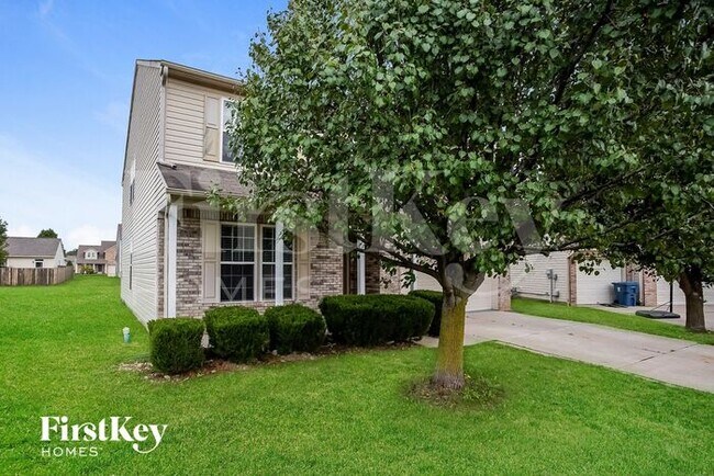 Foto del edificio - 2210 Maple Run Ct