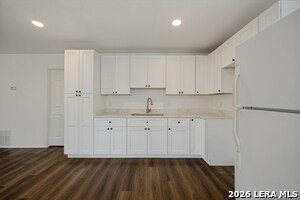 Foto del edificio - 5611 Green Manor Dr