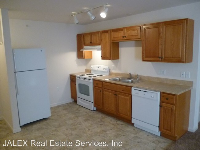 Building Photo - 1419 Doron Dr