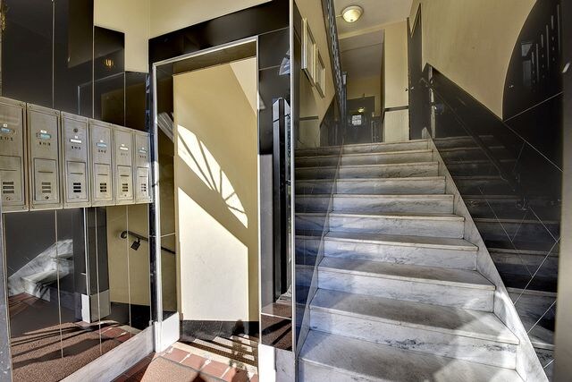 Foto del edificio - 587 Grand Ave