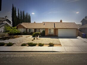 Building Photo - 13189 Eclipse Ave