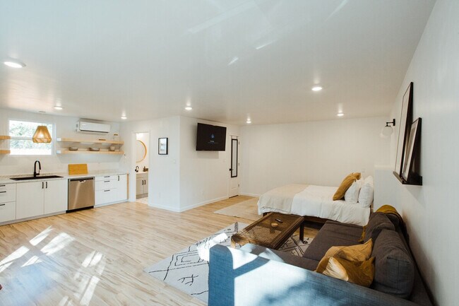 Foto del edificio - 1908 Morrow Ave