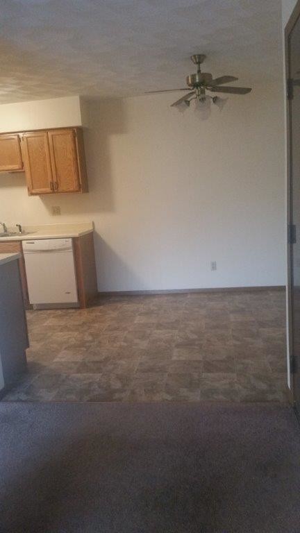 Building Photo - 2765 Pleasant View Dr