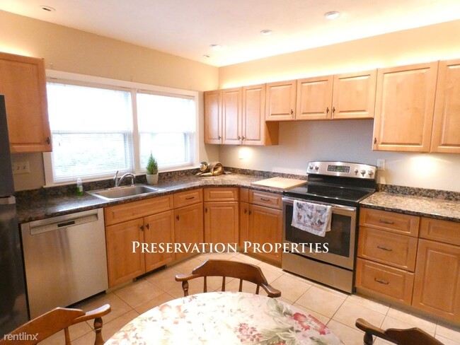 Building Photo - 3 br, 3 bath Townhome - 86 Washington Park