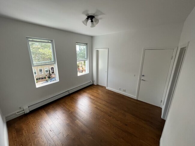 Living Room - 6862 76th St