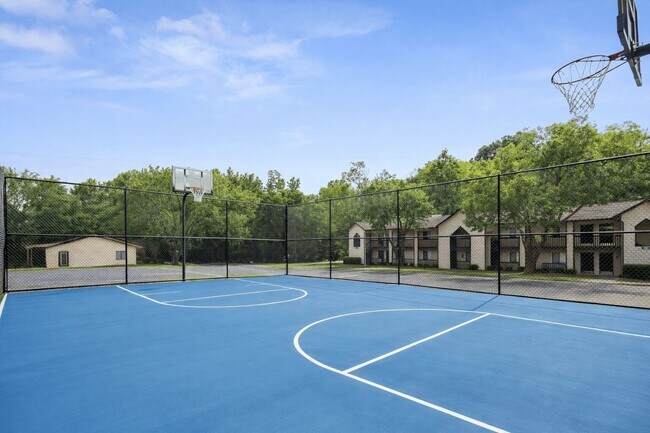 Foto del edificio - Davidson Apartment Homes