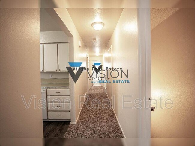 Foto del edificio - 147 N 1100 W St