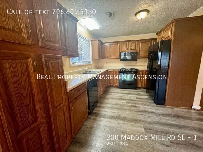 Foto del edificio - 200 Maddox Mill Rd SE