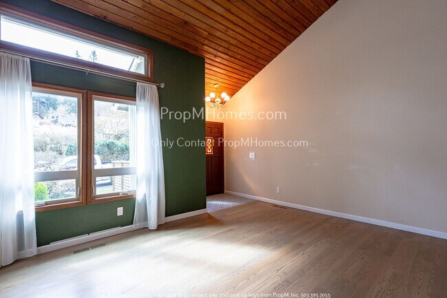 Building Photo - Charming Mountain Park Haven: 3 Bed, 2.5 B...