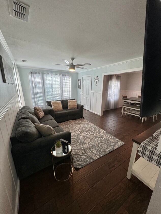 Foto principal - 324 Fernandez St