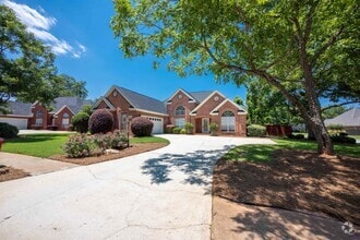 Building Photo - 116 St Marlo Dr