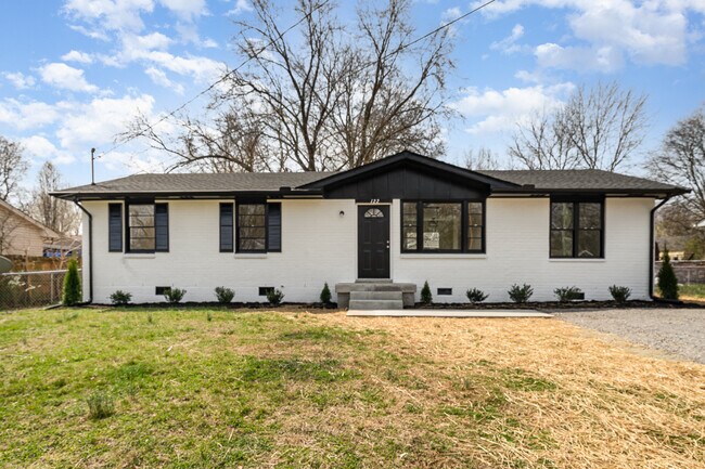 Foto del edificio - 122 Brookside Dr