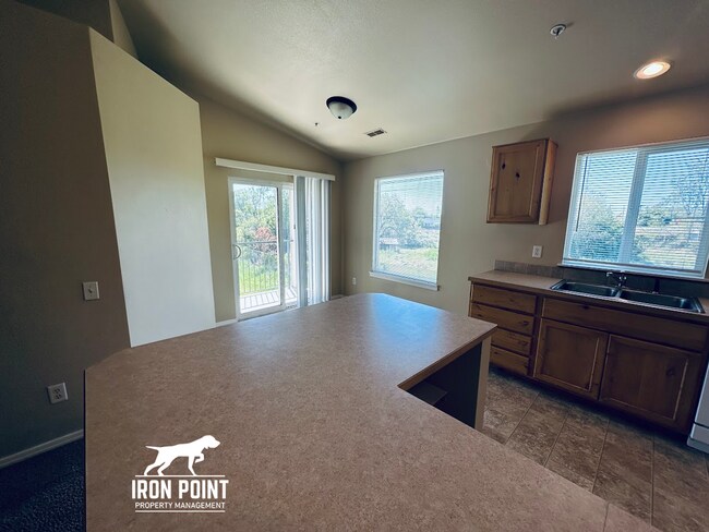 Foto del edificio - 2107 E Whispering Willow Ln