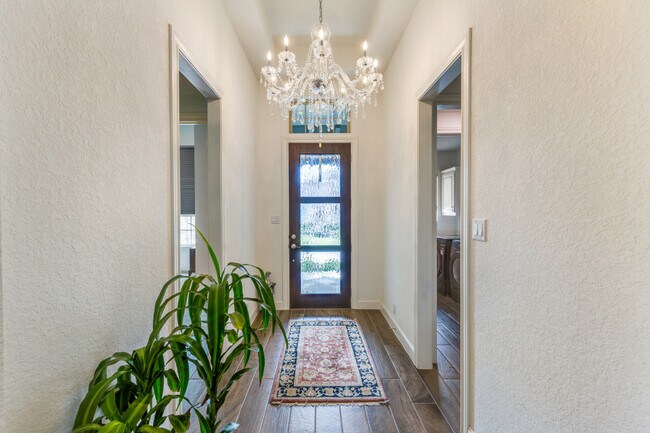 Foto del edificio - 24502 Emilia Way