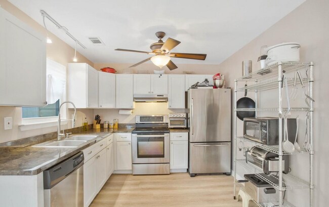 Building Photo - 3894 Northgate Pl