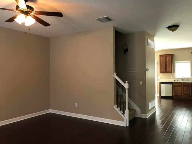 Foto del edificio - 99 Cedar Point Ln