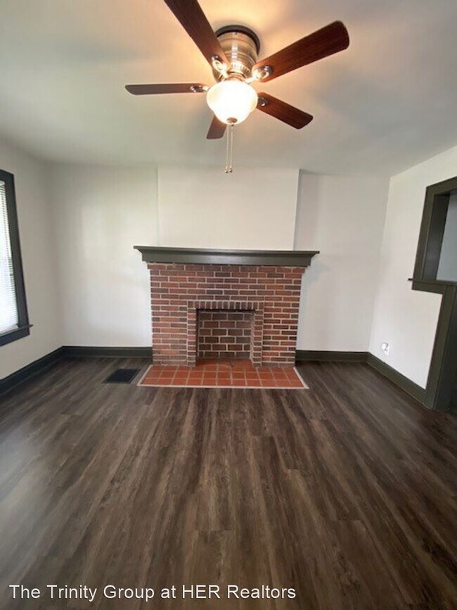 Foto del edificio - 1163-1165 S Champion Ave