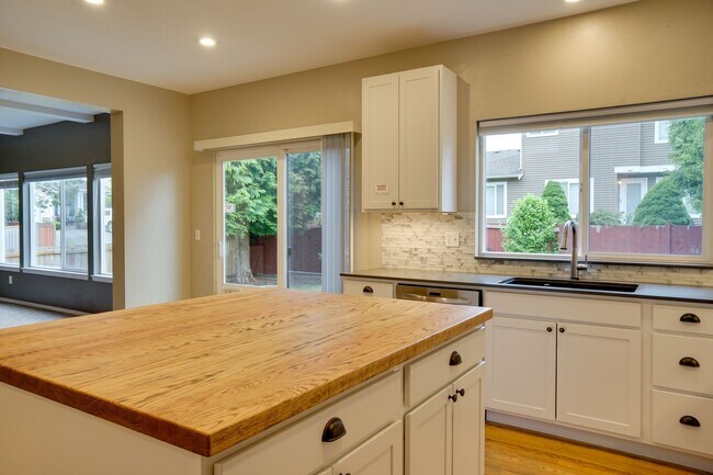 Foto del edificio - Lakeland Hills 2 Story