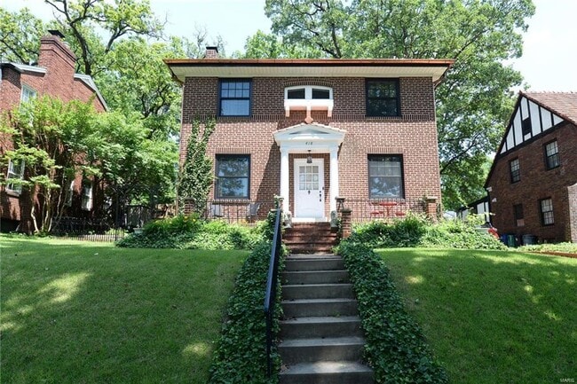 Building Photo - 418 Carswold Dr