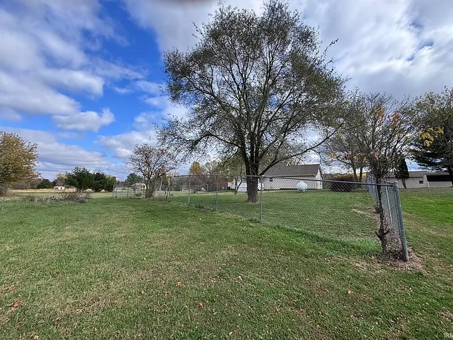 Building Photo - 3663 White Rd