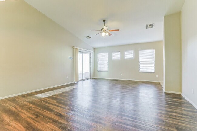 Foto del edificio - 11457 W Rio Vista Ln