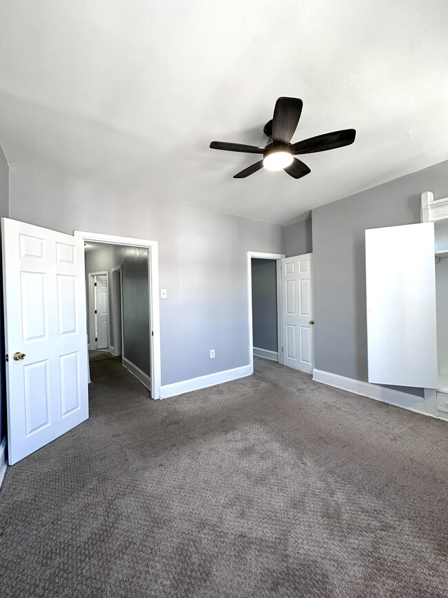 Photo - 1832 Dudley St House