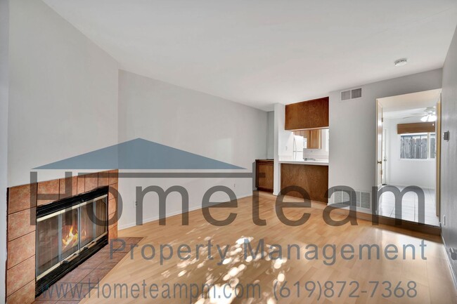 Building Photo - 2 BR/ 2 BA 1009 SQFT University Heights / ...