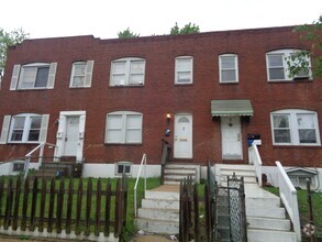 Building Photo - 3826 Fairhaven Ave