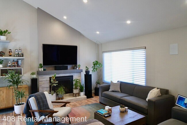 Foto del edificio - 3 br, 2 bath House - 6682 Catamaran Street