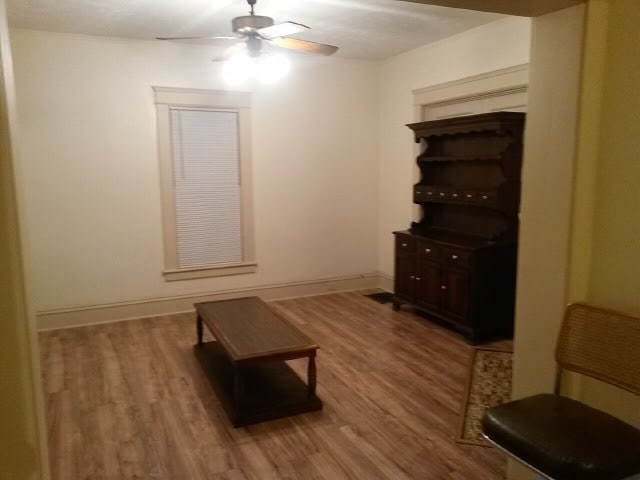 Building Photo - 653 Baldwin St