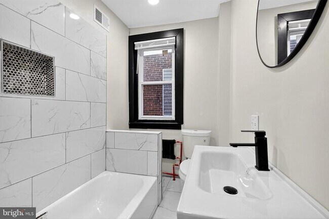 Foto del edificio - 5107 Chancellor St