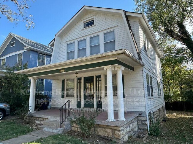 Foto del edificio - 5119 Grand Ave