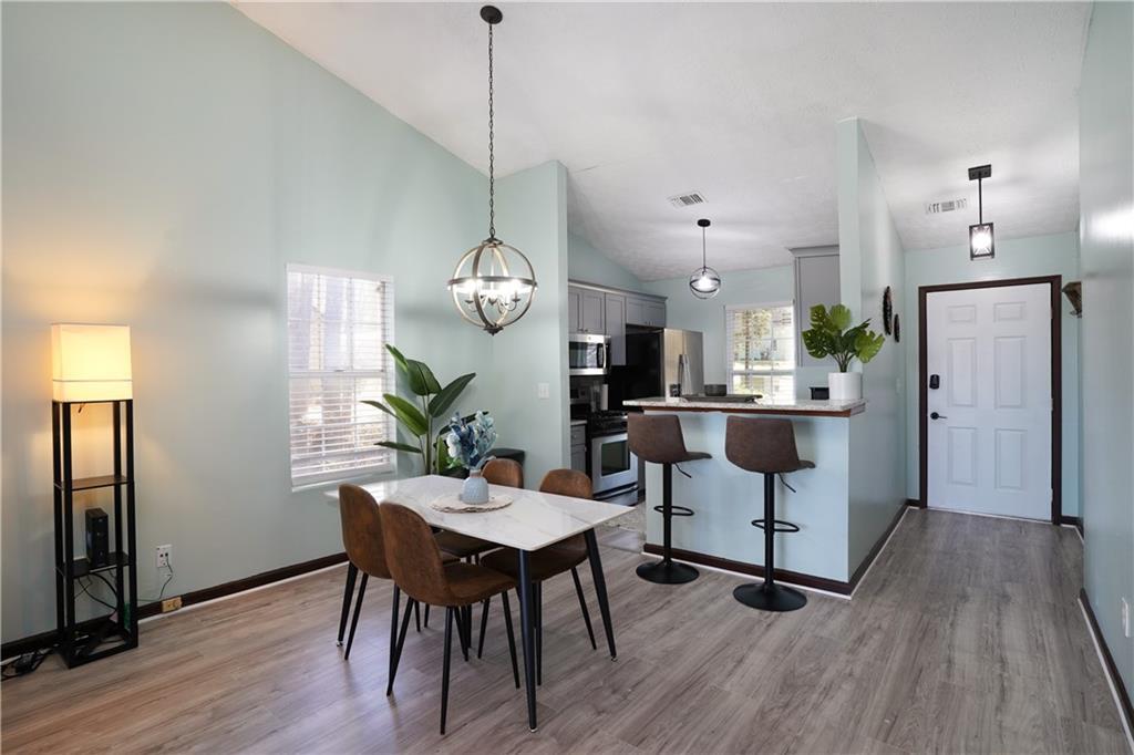 Foto principal - 5444 Glen Haven Dr