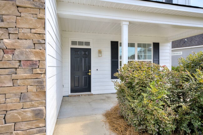 Foto del edificio - 412 Riley Ln