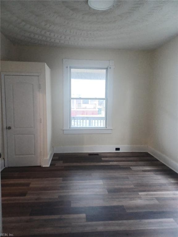 Building Photo - 127 Poplar Ave