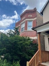 Building Photo - 11305 S Edbrooke Ave