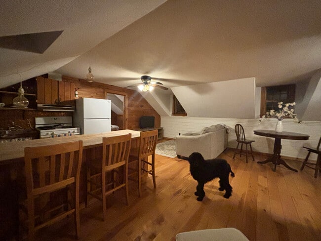 Building Photo - 3550 Coolidge Hwy