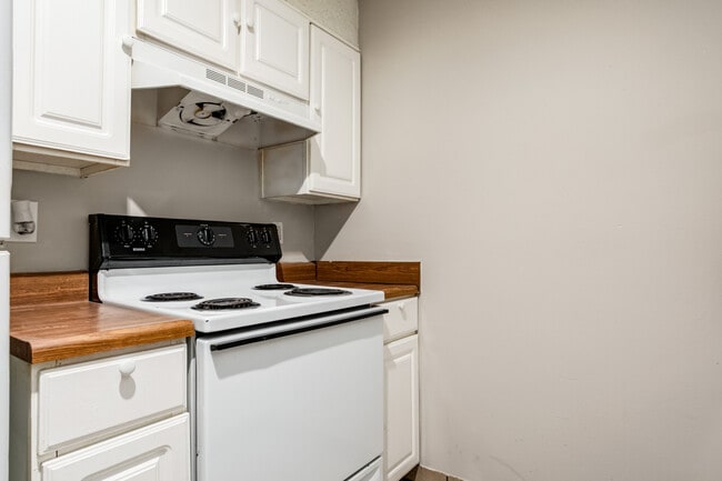 Foto del edificio - Hilltop Townhomes