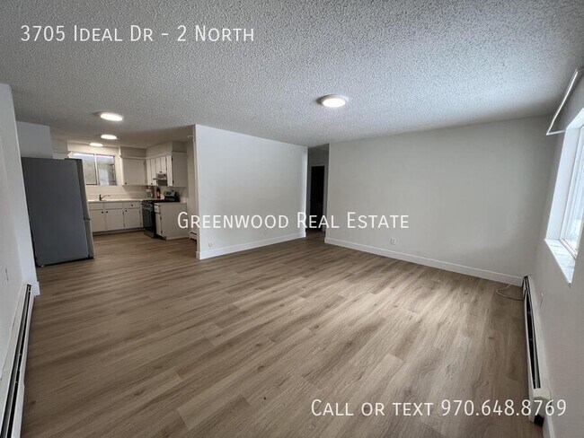 Foto del edificio - 3705 Ideal Dr