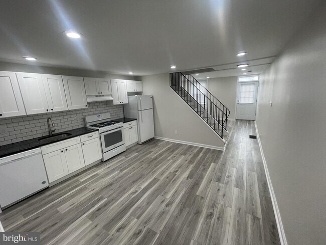 Building Photo - 3663 Stanton St