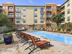 Building Photo - 2601 La Frontera Blvd