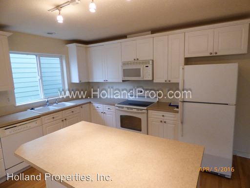 Building Photo - 20783 NW Painted Mountain Dr