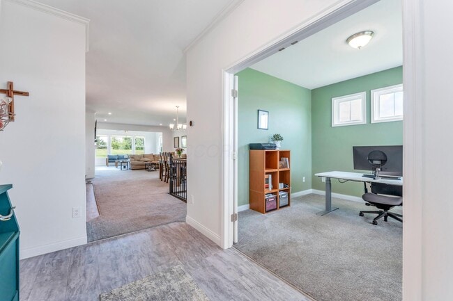 Building Photo - 8619 Landrace Dr