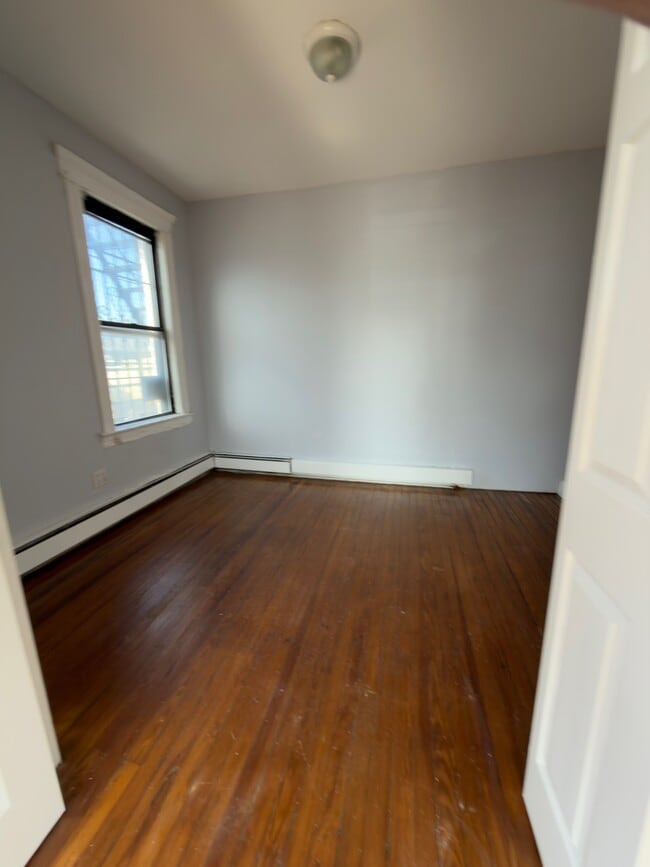 1697 JFK Blvd 2L - 1691 John F Kennedy Blvd