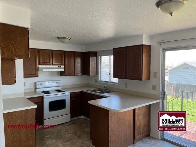 Foto del edificio - COMING SOON! Home For Rent! 1221 N. Qunicy...