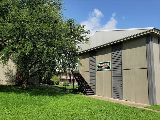 Foto del edificio - 1555 Stacey St