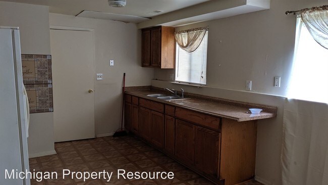 Building Photo - 3 br, 1.5 bath House - 29415 Edwards